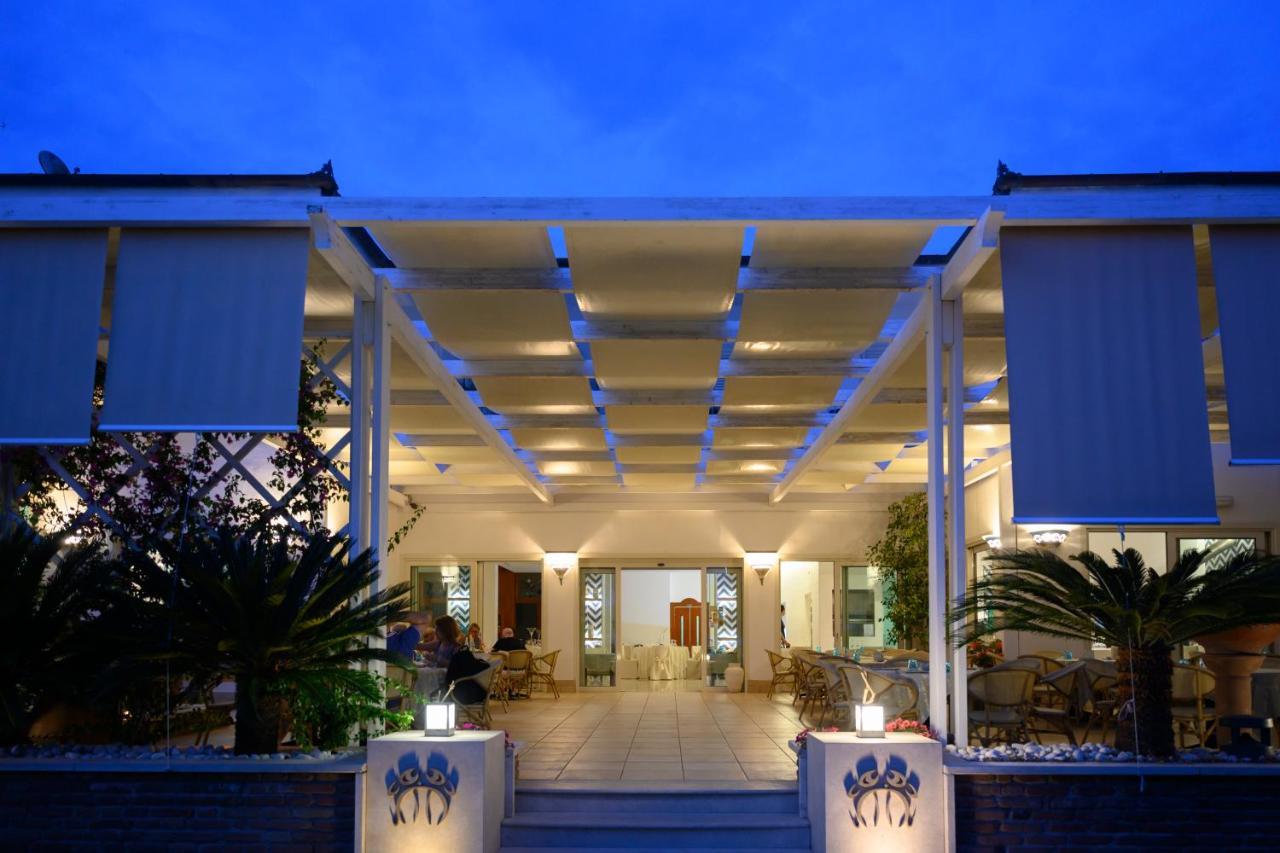 Mandetta - Adults Only Paestum